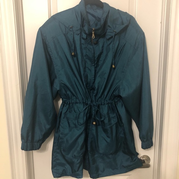 Trenchcoat - Picture 2 of 2